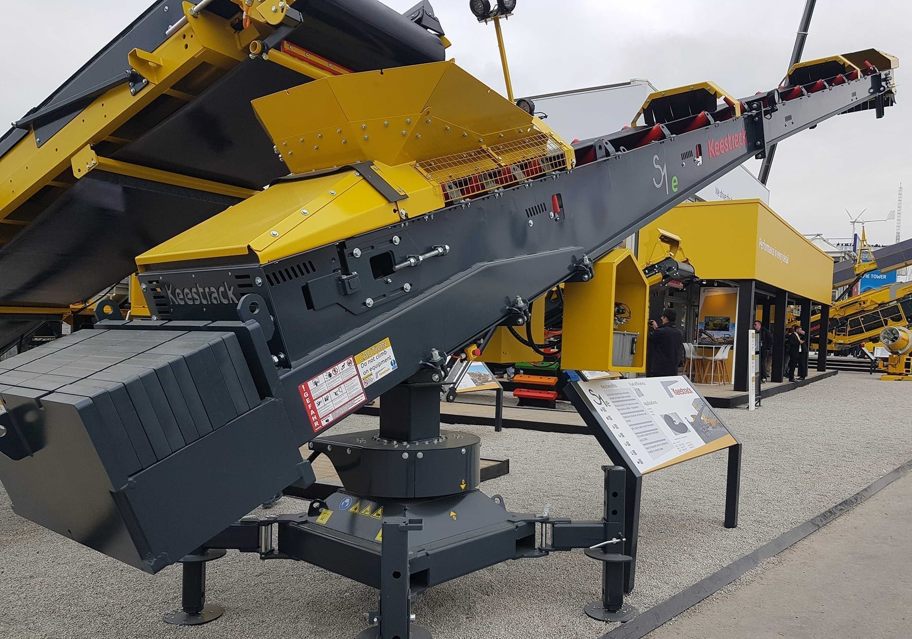 Keestrack S1e radial stacker