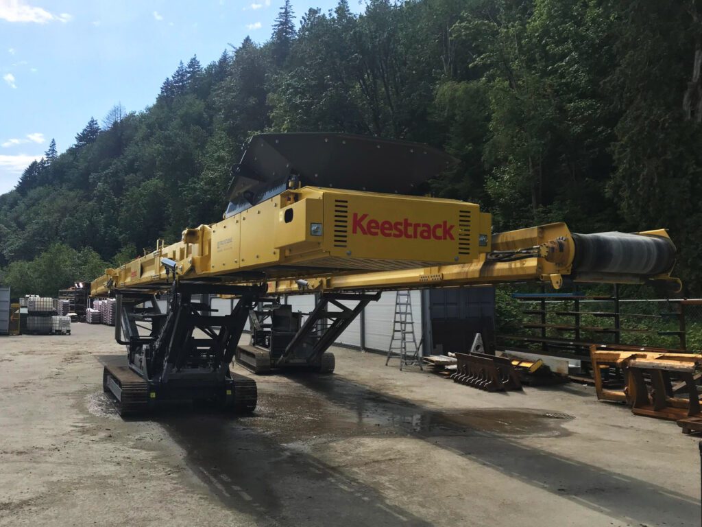 Used Keestrack S5 stacking conveyor for sale and rent
