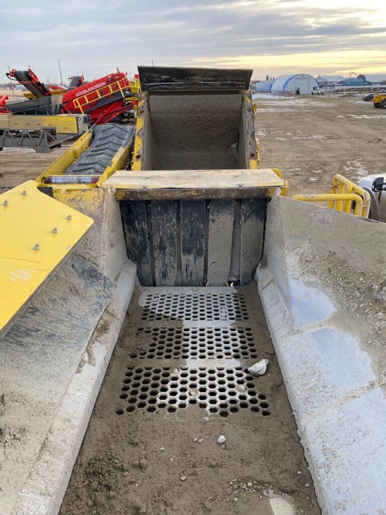 Used Keestrack R3 impact crusher for sale for rent