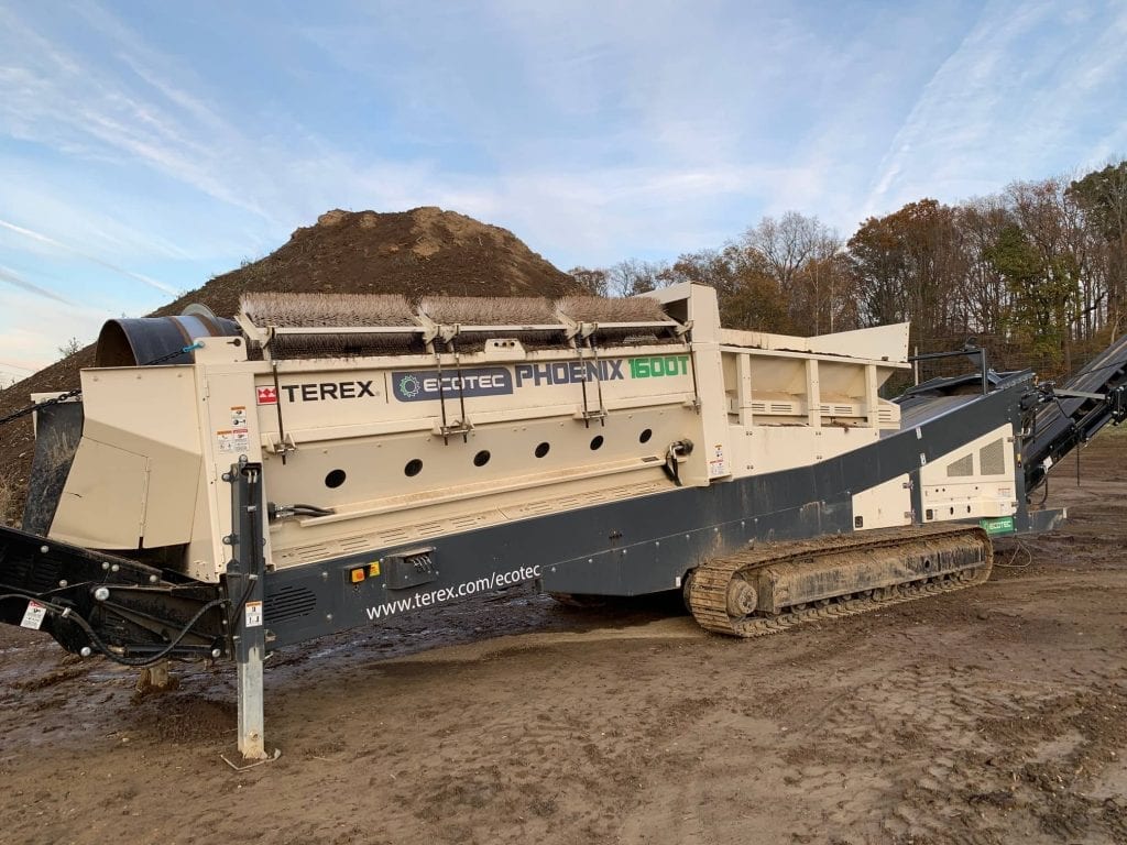 Phoenix 1600T Tracked Trommel Screening Plant