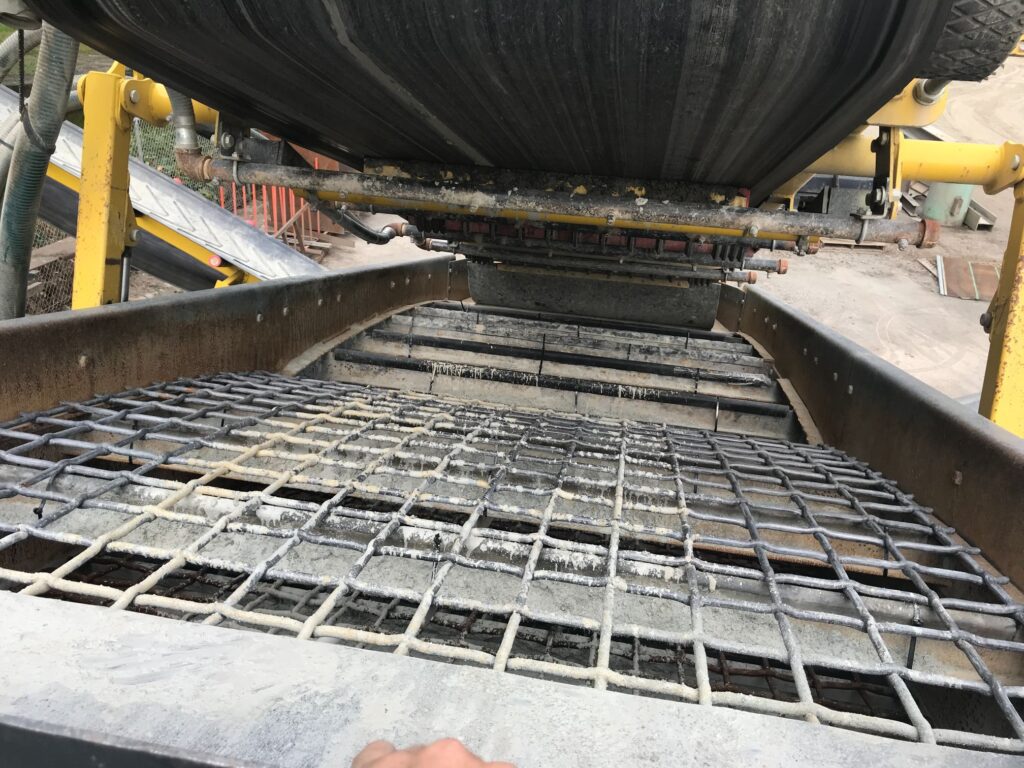 Used Keestrack C6 screener with wash deck for sale and rent