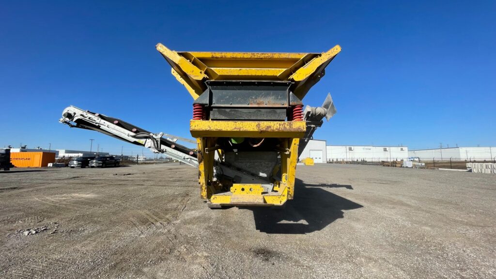 Used Keestrack R6 impact crusher for sale