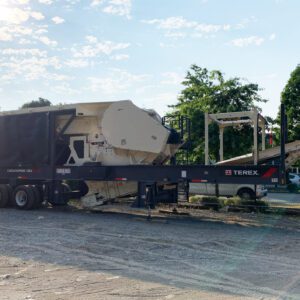 Cedarapids CRJ 3042 jaw crushing plant for sale