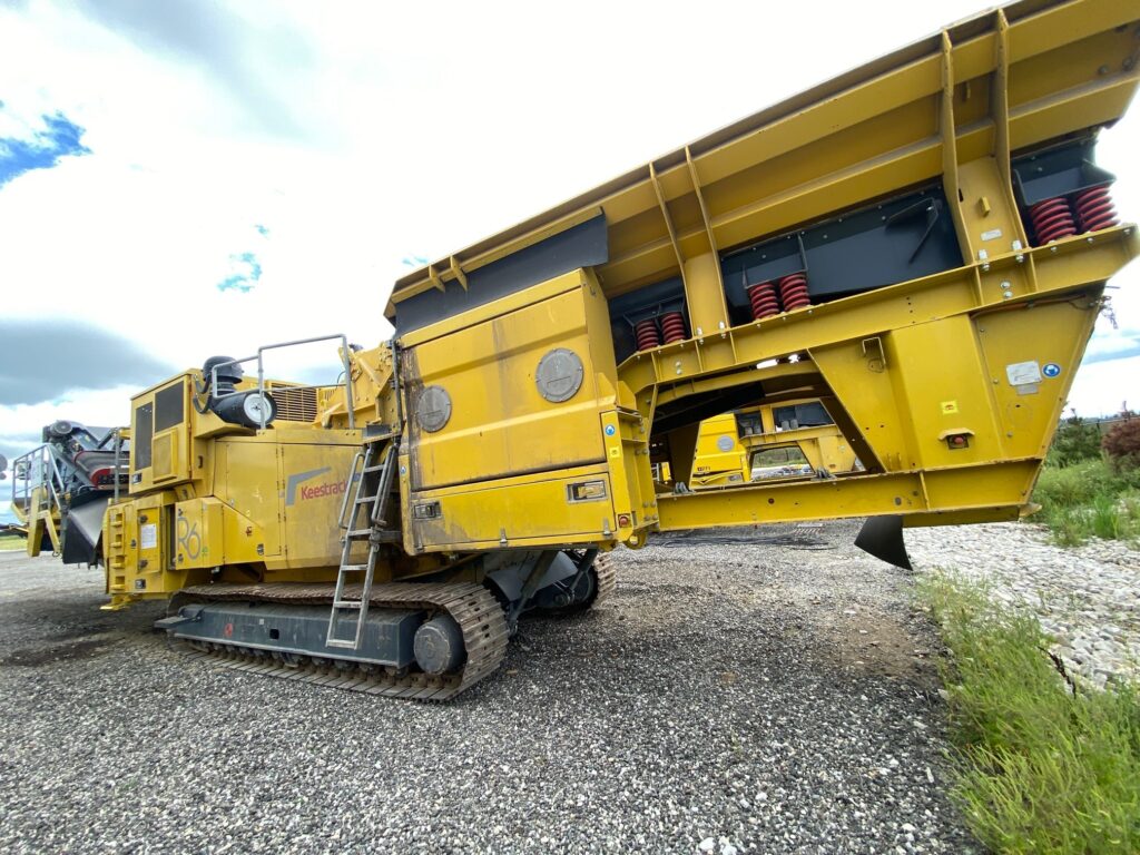 Used Keestrack R6 impact crusher for sale
