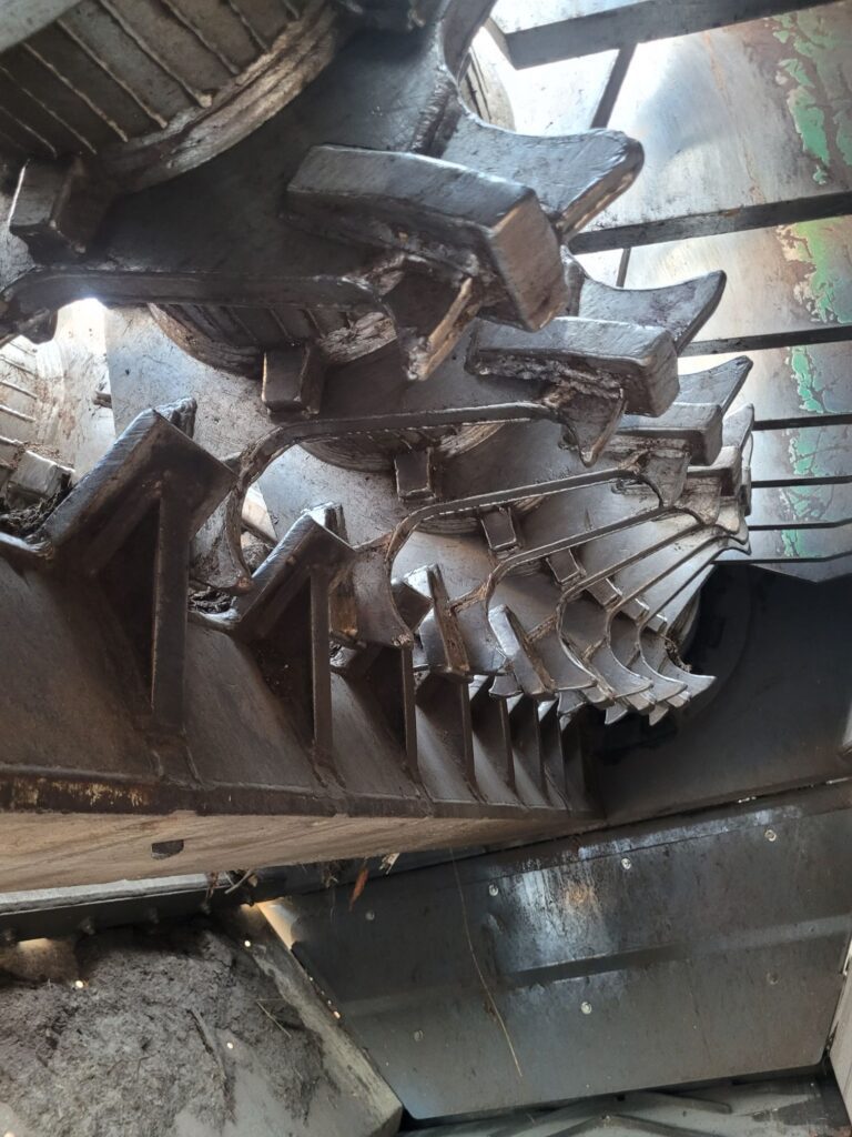 Used Terex Ecotec TDS 825 slow speed shredder for sale and rent