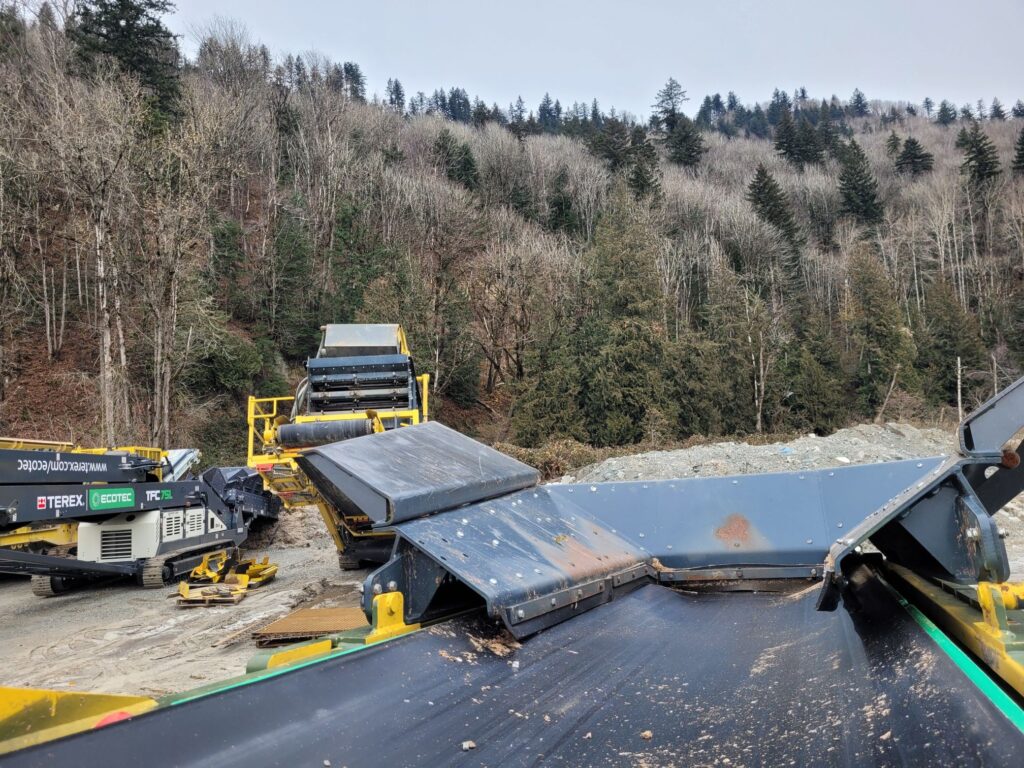 Used Keestrack S5 track mounted stacking conveyor for sale